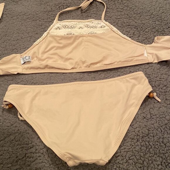 BECCA Sandy Home Spun Crocheted Bikini Halter Size Small - Picture 8 of 11